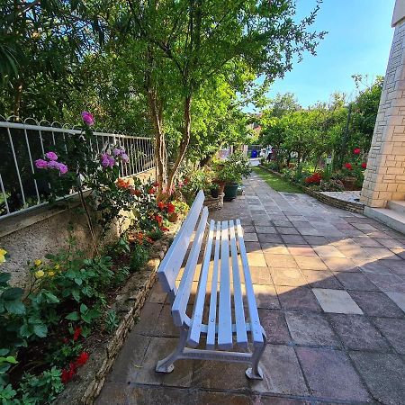 מדולין Apartments & Rooms Tom מראה חיצוני תמונה