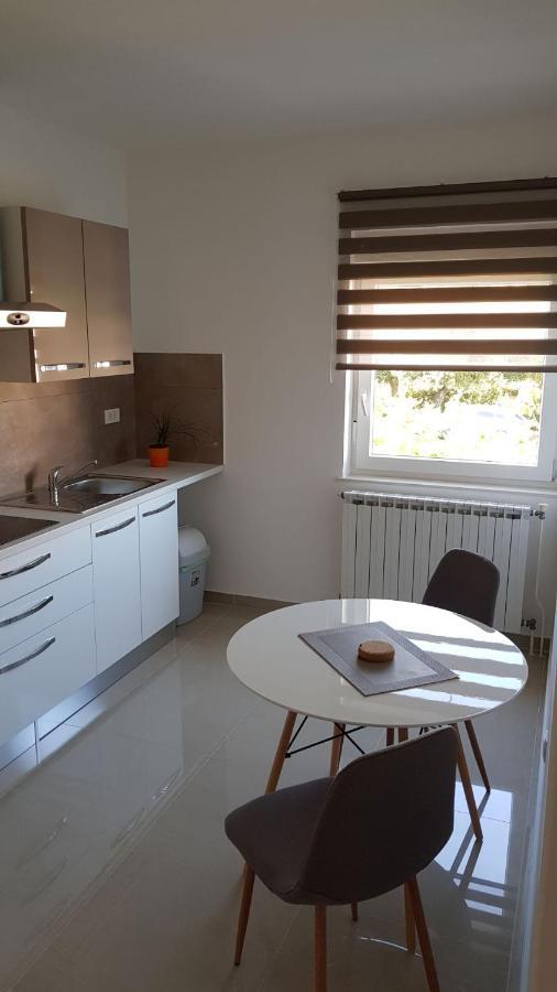 מדולין Apartments & Rooms Tom מראה חיצוני תמונה