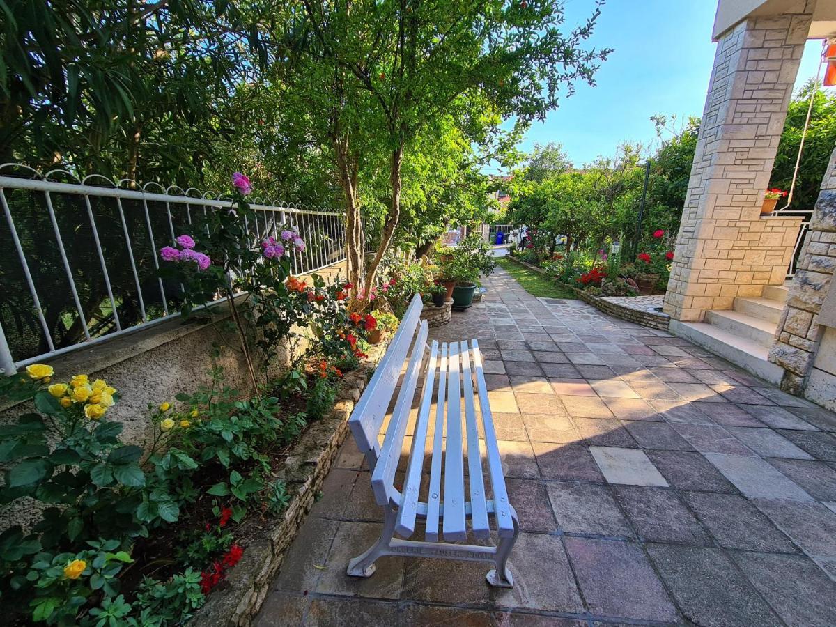 מדולין Apartments & Rooms Tom מראה חיצוני תמונה