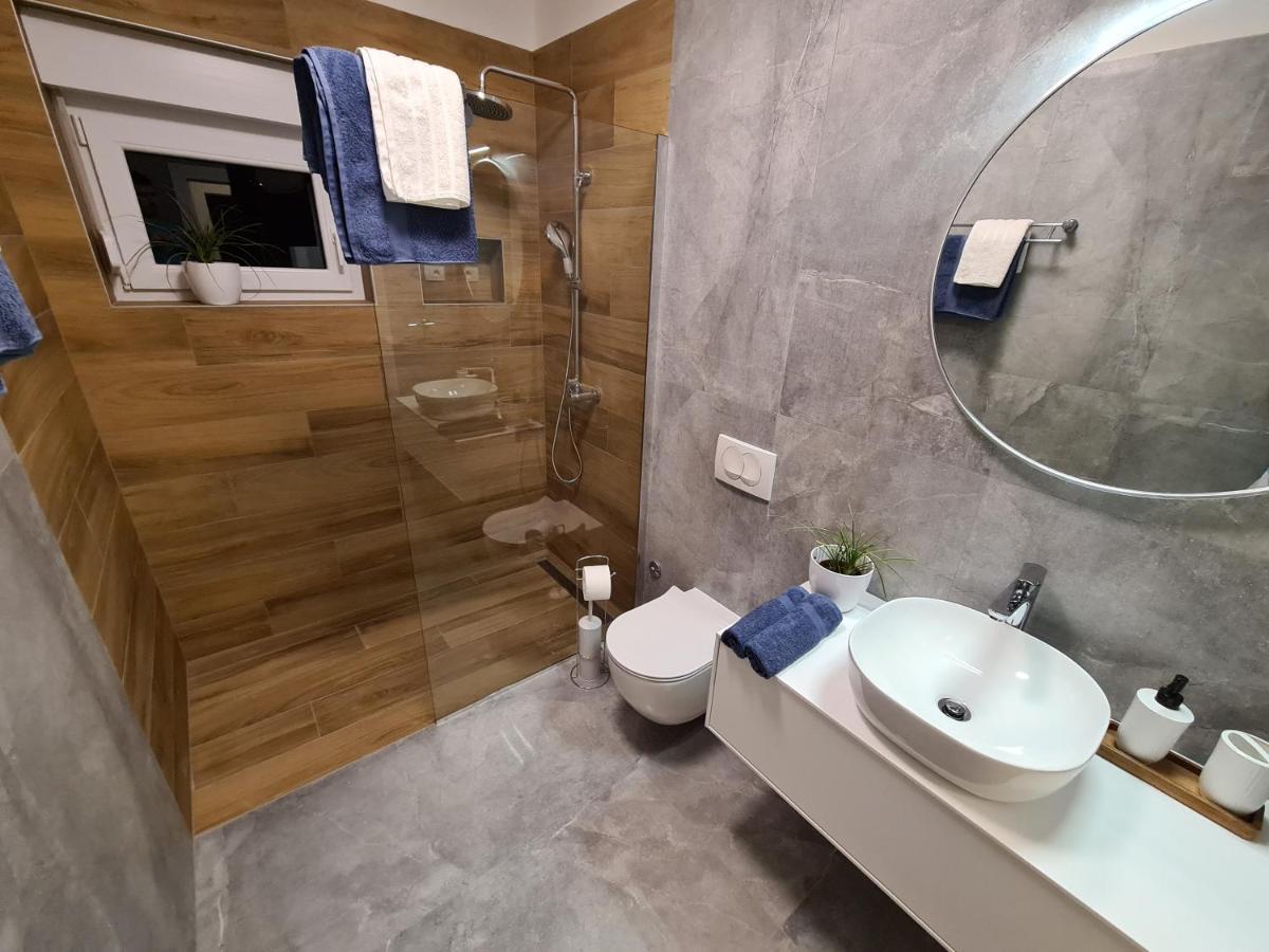 מדולין Apartments & Rooms Tom מראה חיצוני תמונה