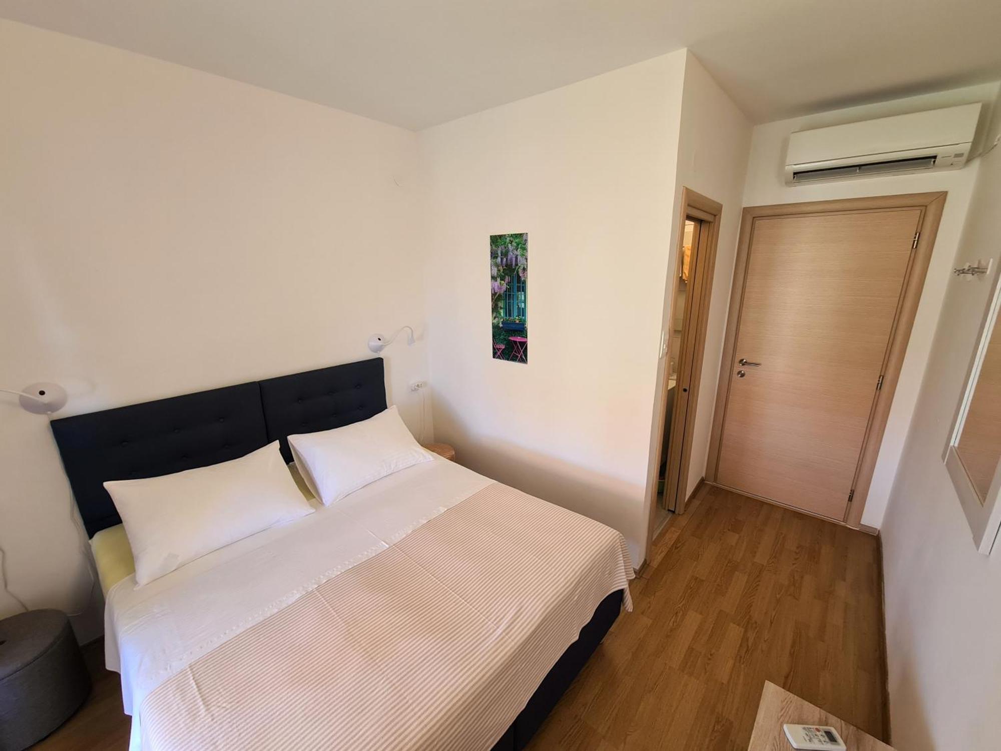 מדולין Apartments & Rooms Tom מראה חיצוני תמונה