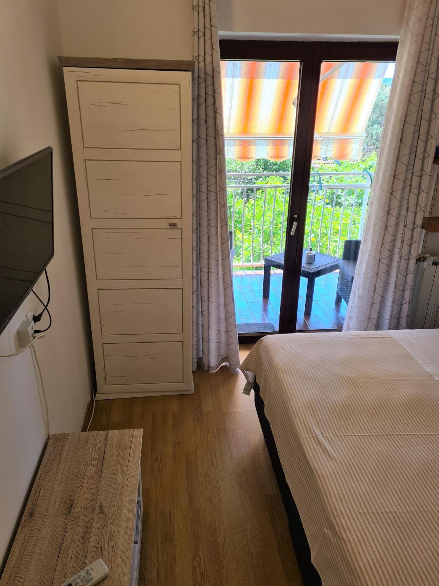 מדולין Apartments & Rooms Tom מראה חיצוני תמונה