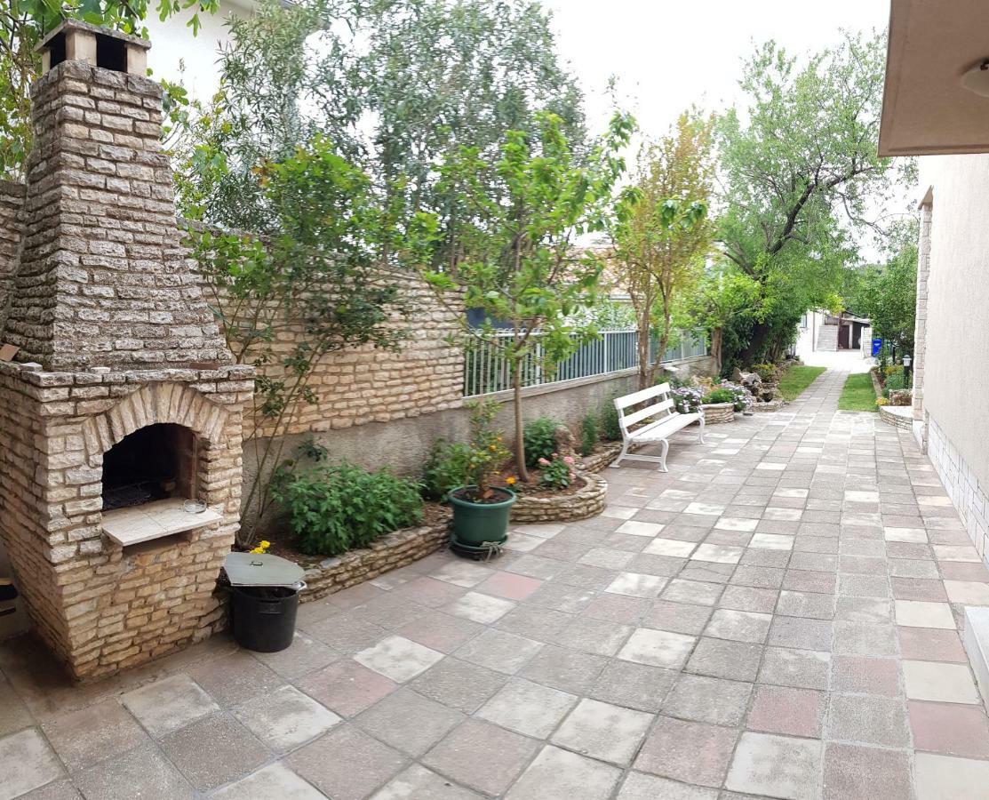 מדולין Apartments & Rooms Tom מראה חיצוני תמונה