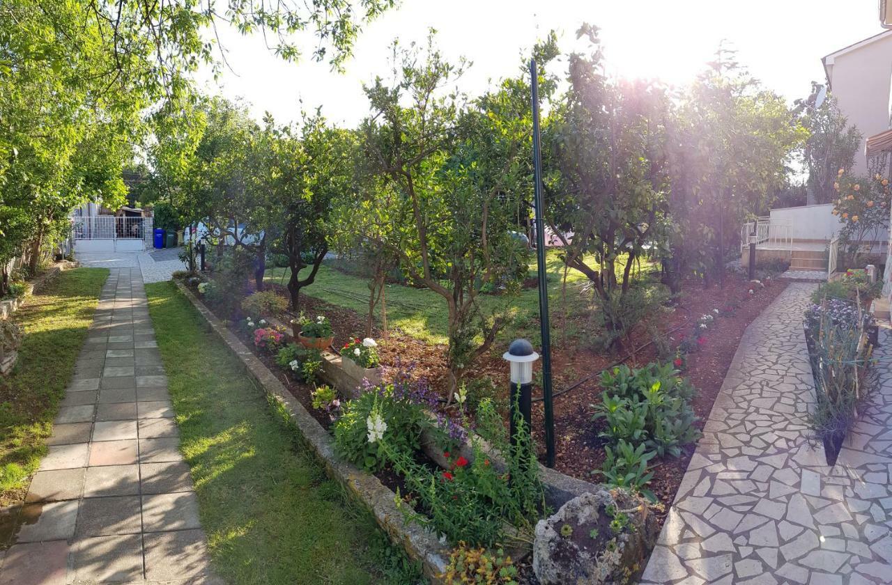 מדולין Apartments & Rooms Tom מראה חיצוני תמונה